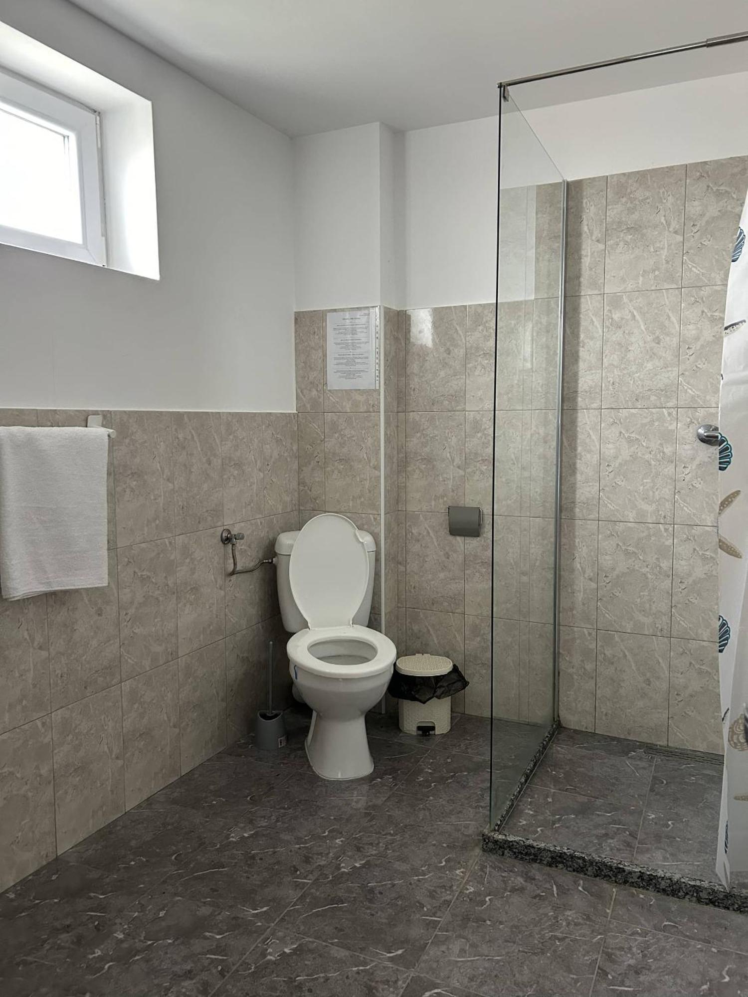 Hotel Intim Rădăuţi Exteriér fotografie