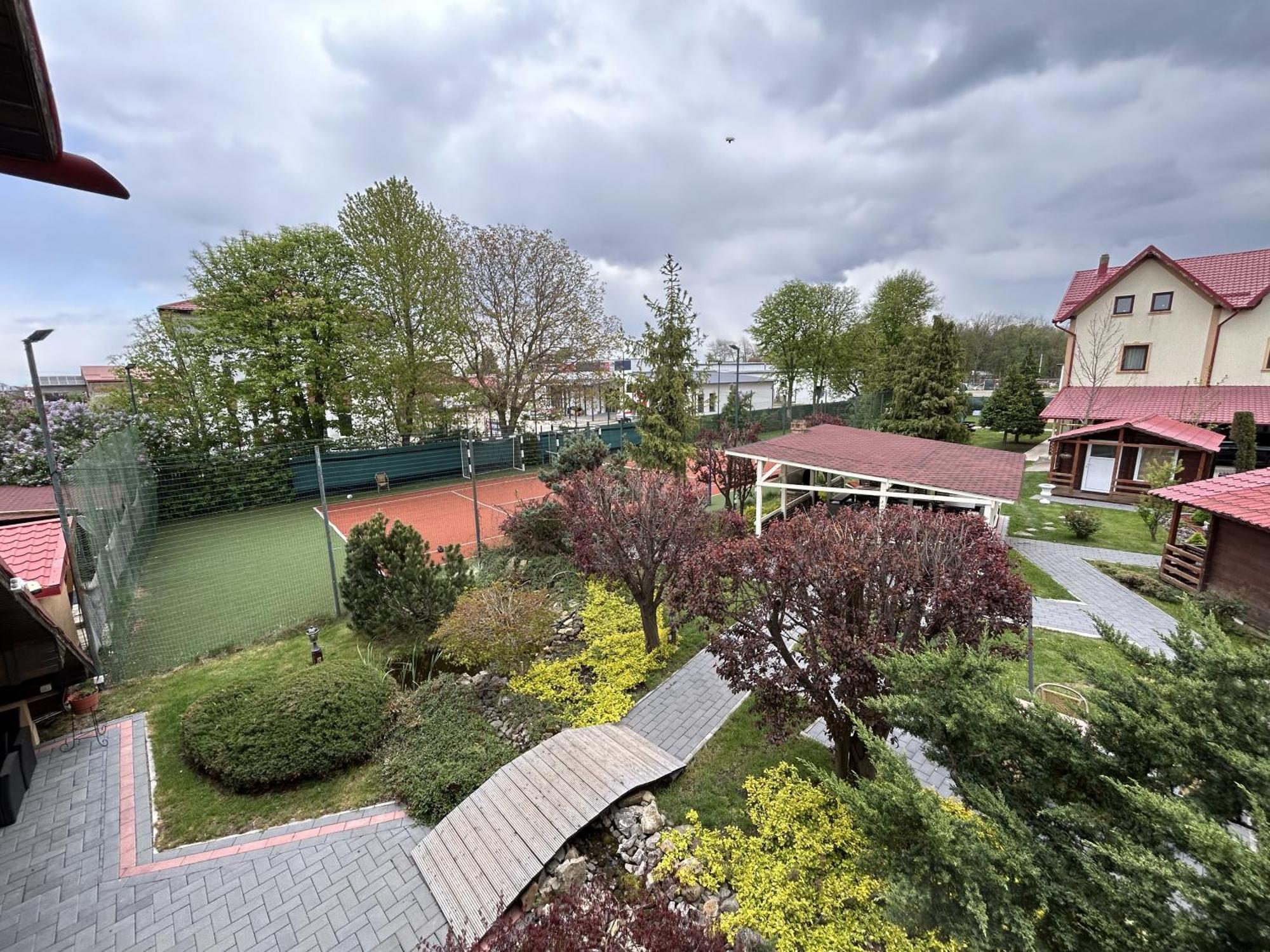 Hotel Intim Rădăuţi Exteriér fotografie